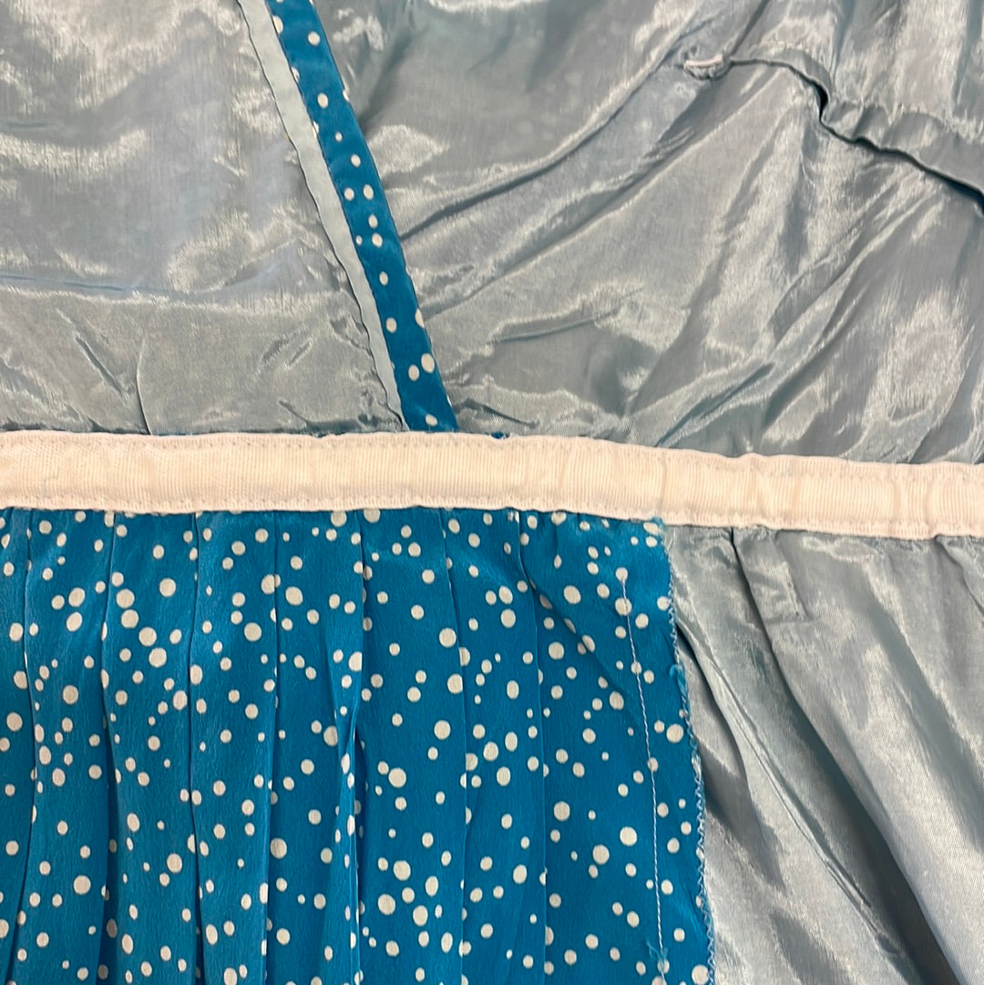 Abito in seta celeste con pois