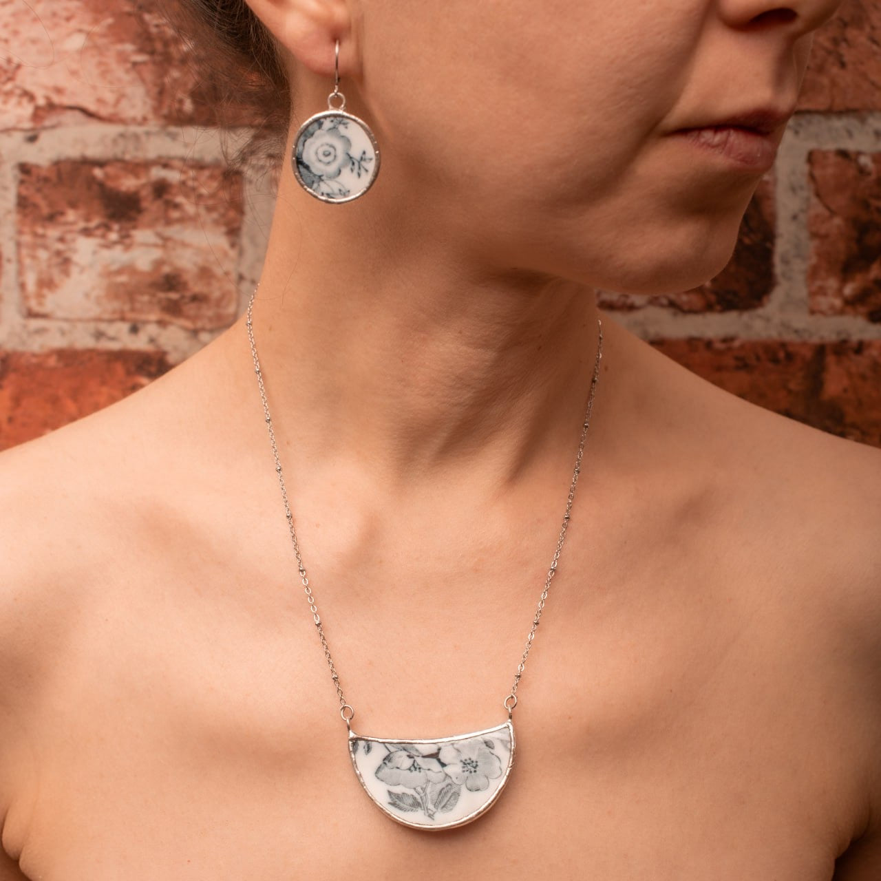 Collana con ciondolo rose blu fine 800