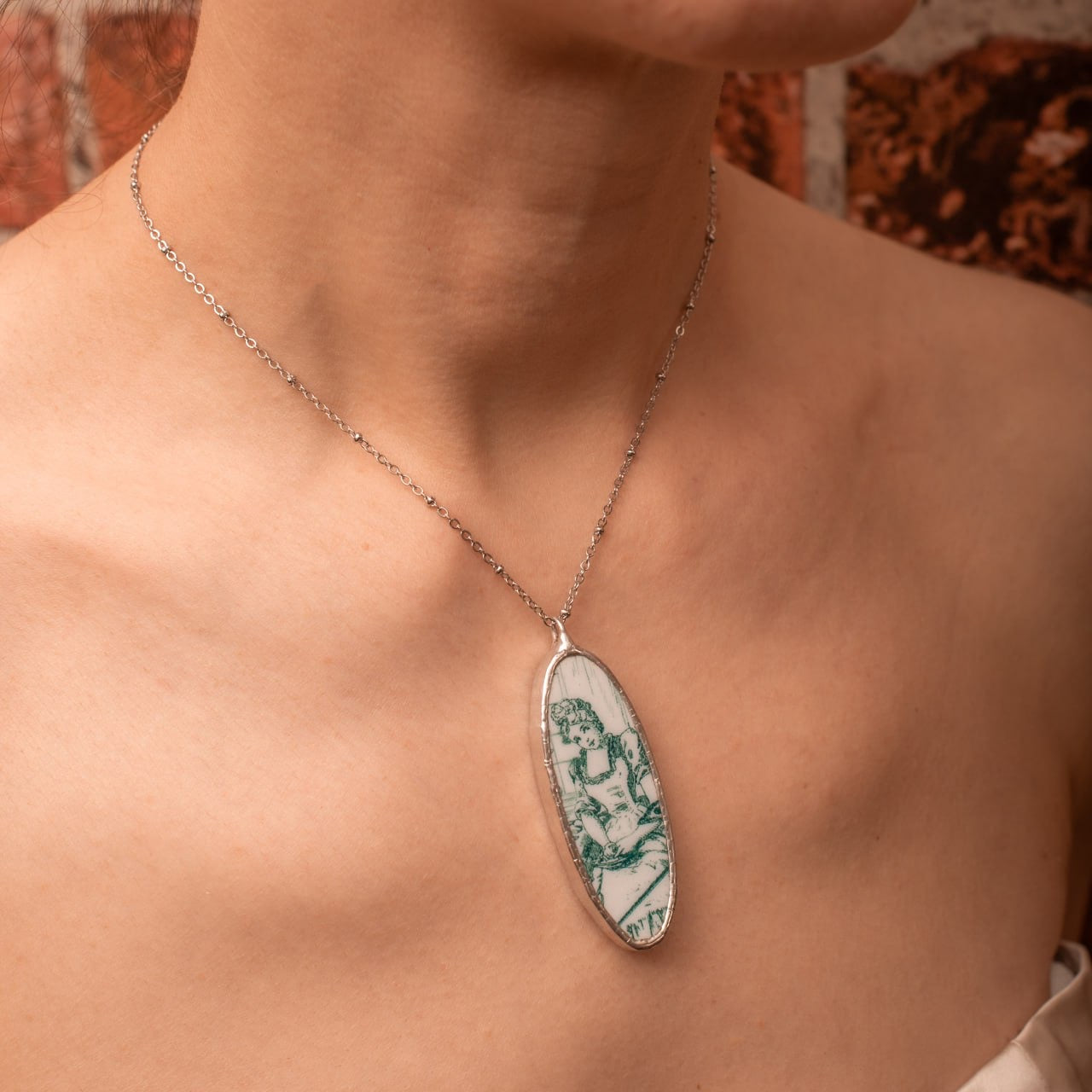 Collana primi 800 donnina