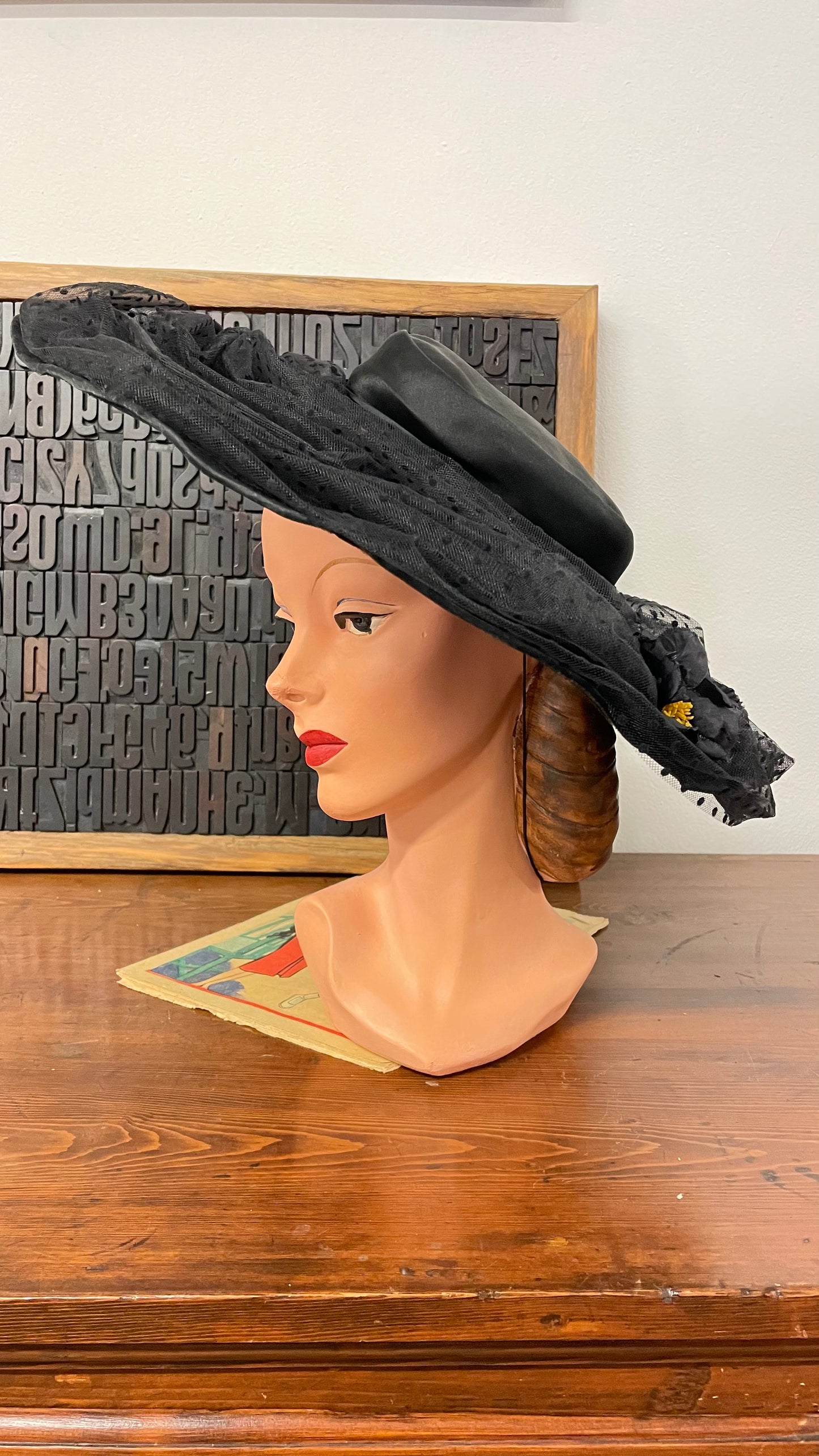 Cappello “Marzi” nero modello anni 50