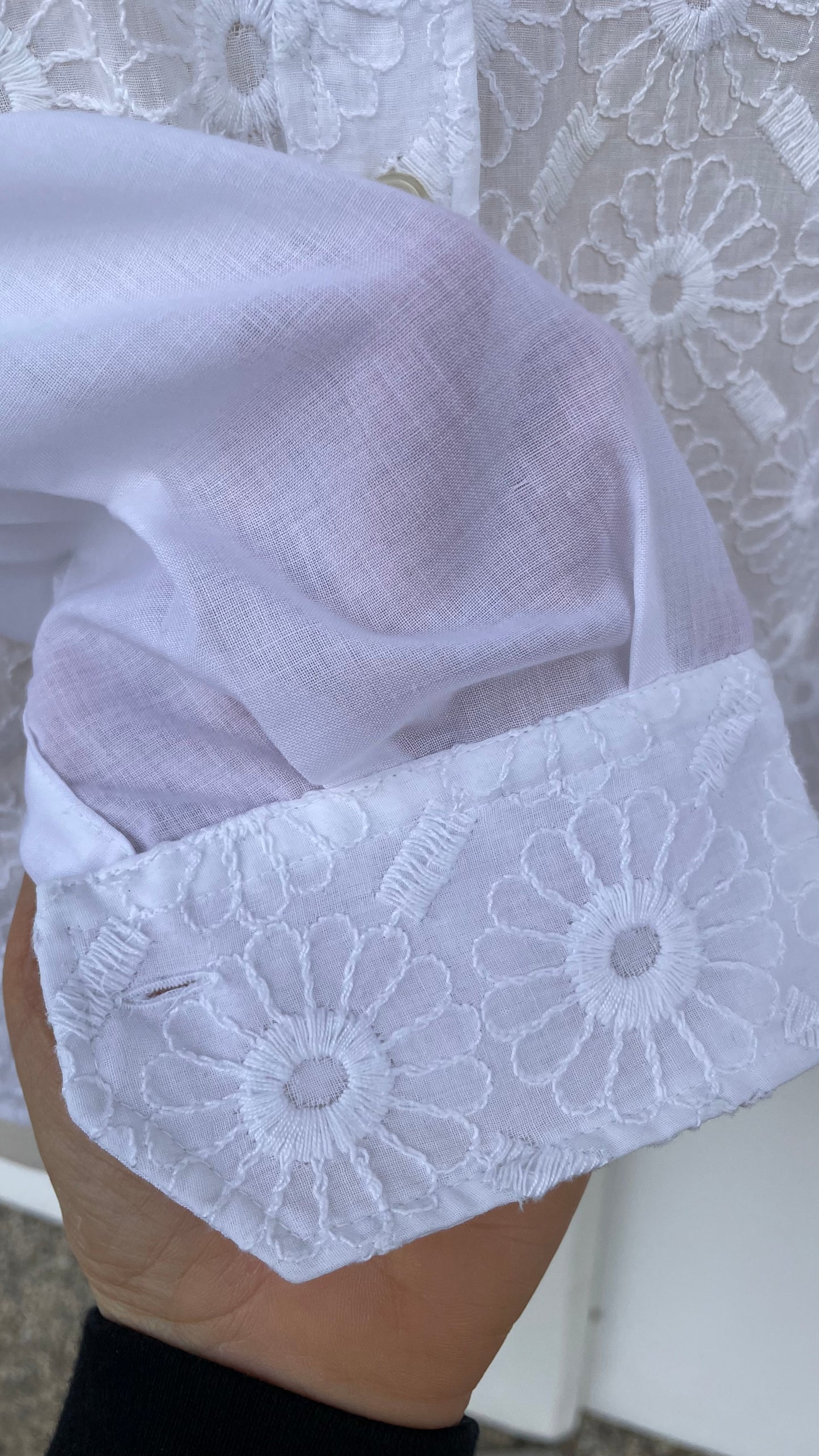 Camicia bianca anni 70 ricamata