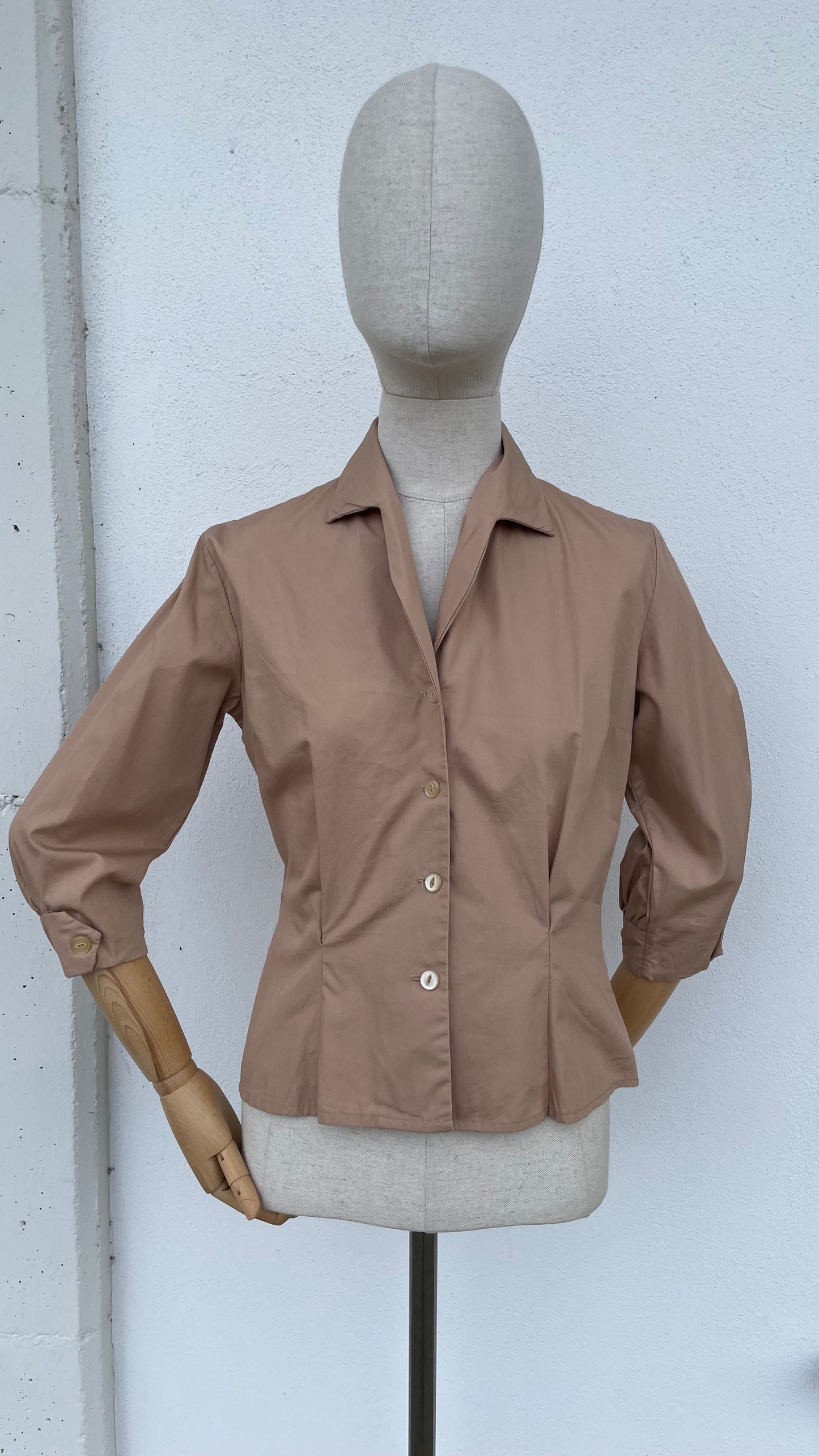 Camicetta fine anni 50/primi anni 60 color nocciola