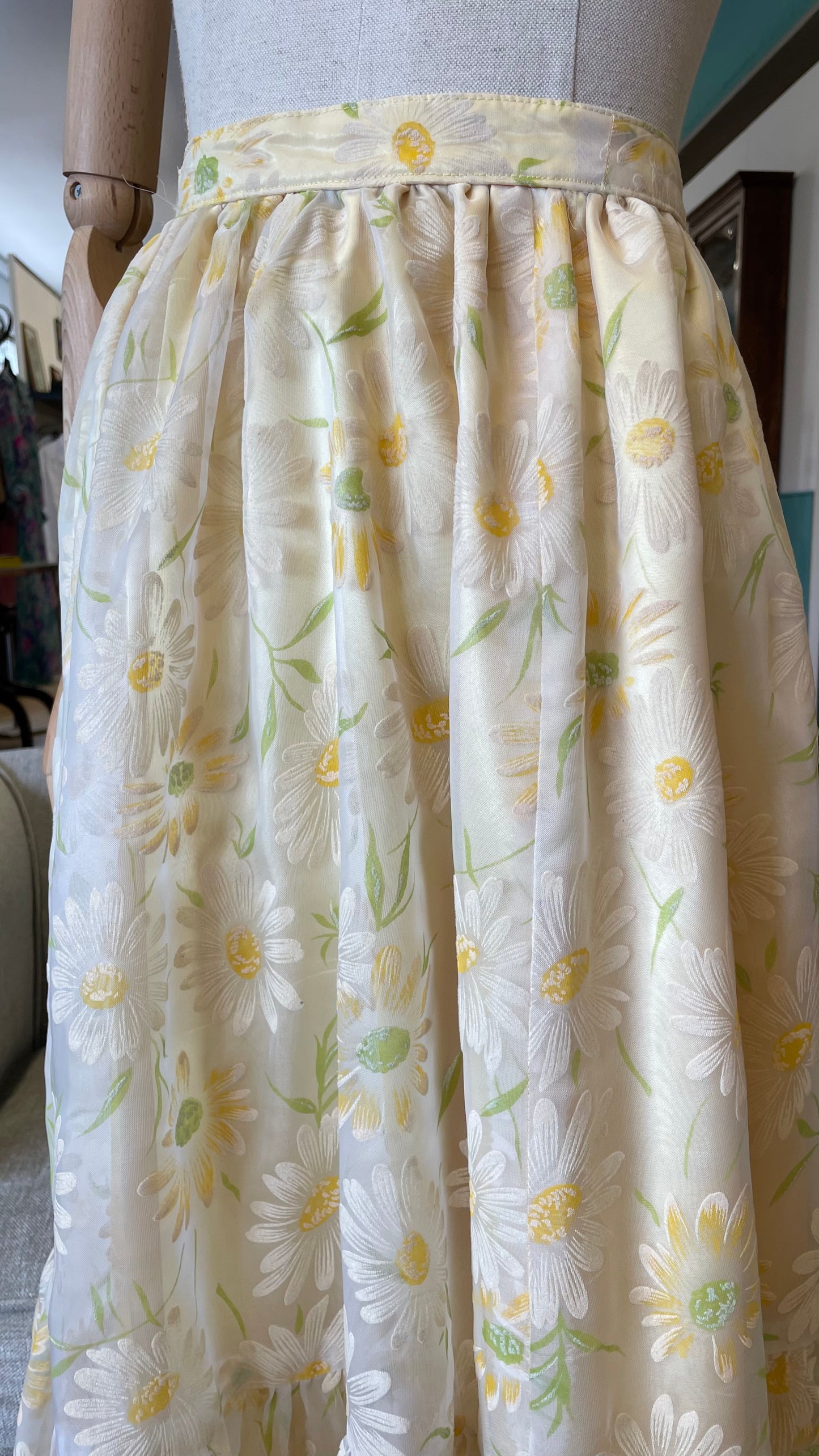 Gonna anni 70 in tulle con margherite