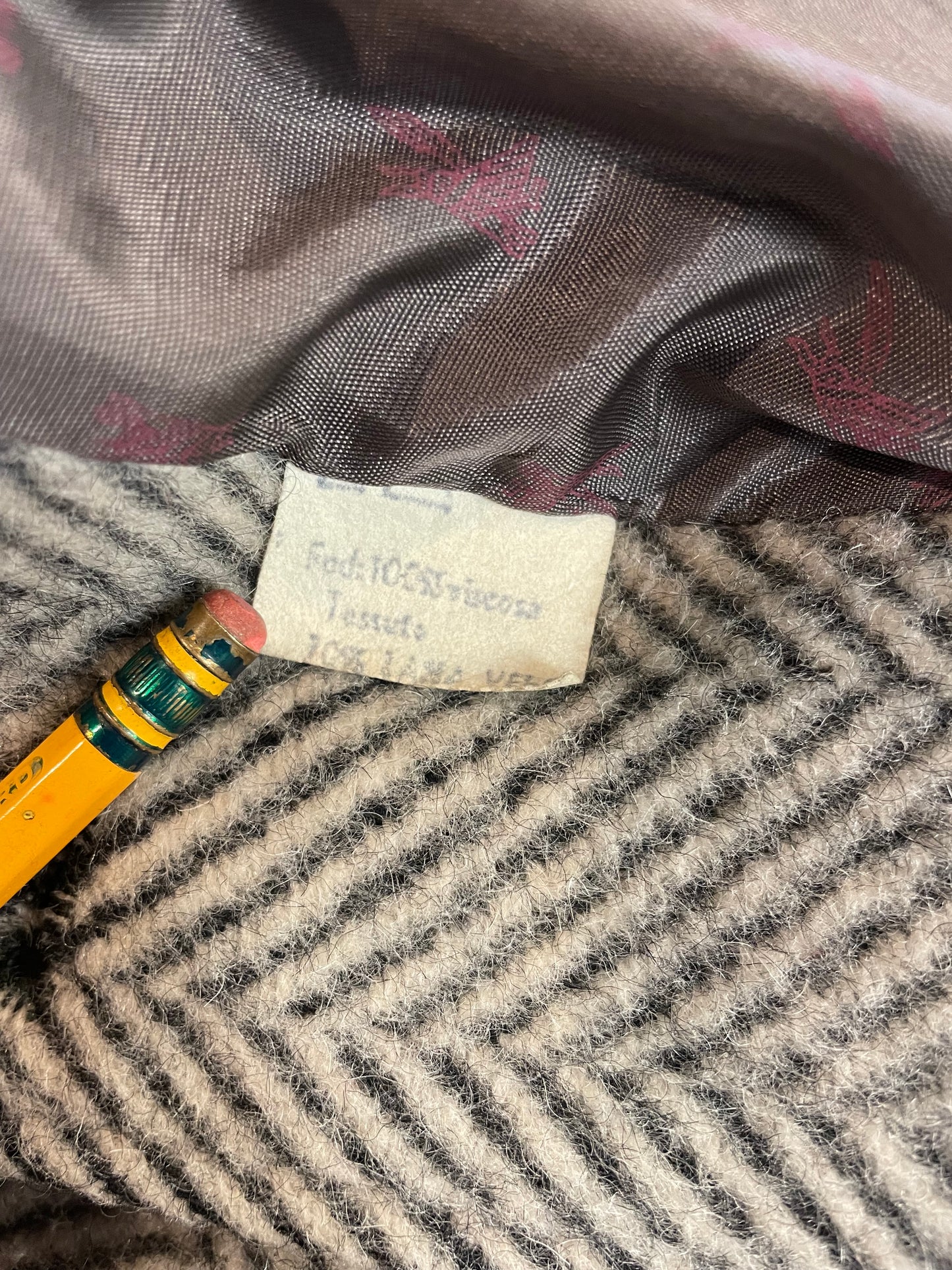 Cappotto anni 80 donna in misto lana spinapesce grigio e nero.