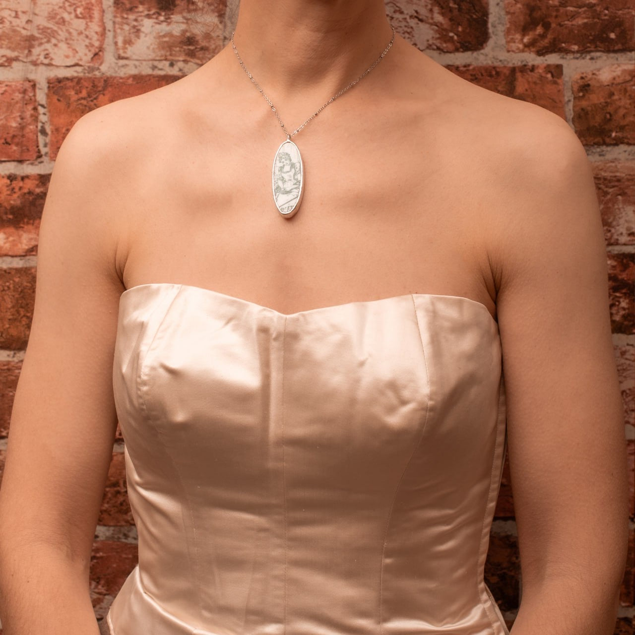 Collana primi 800 donnina