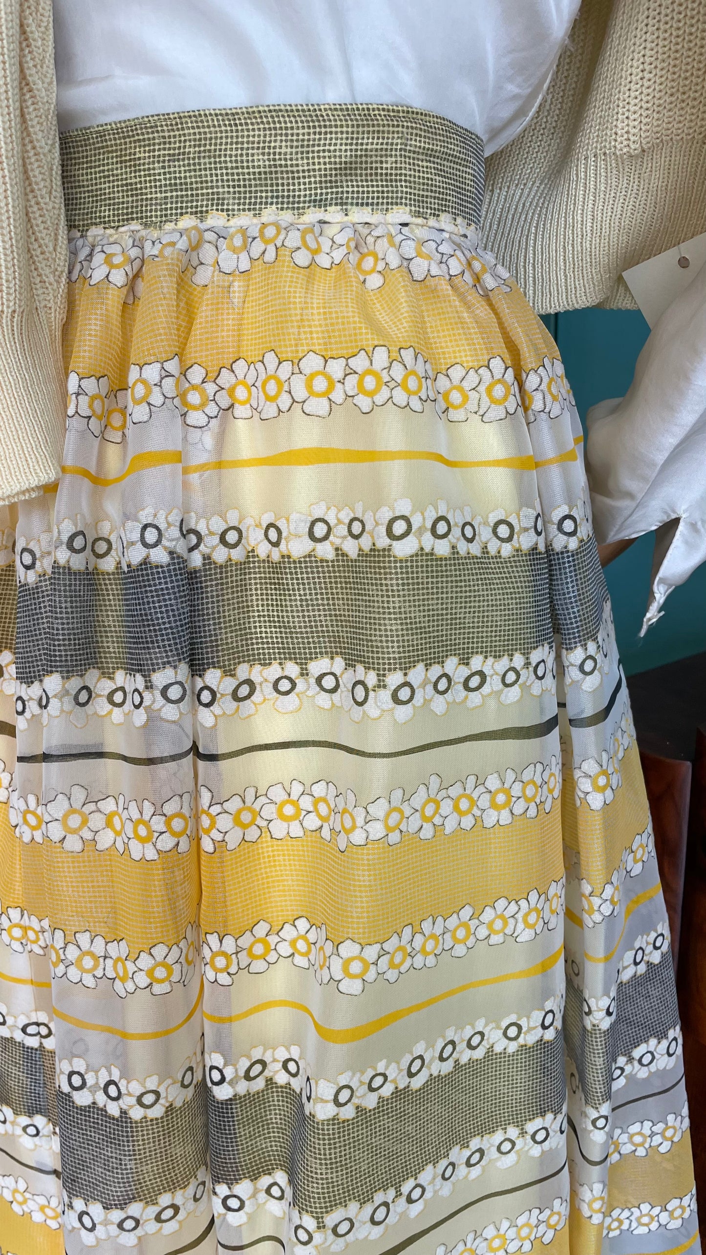 Gonna anni 70 in tulle a strisce gialle