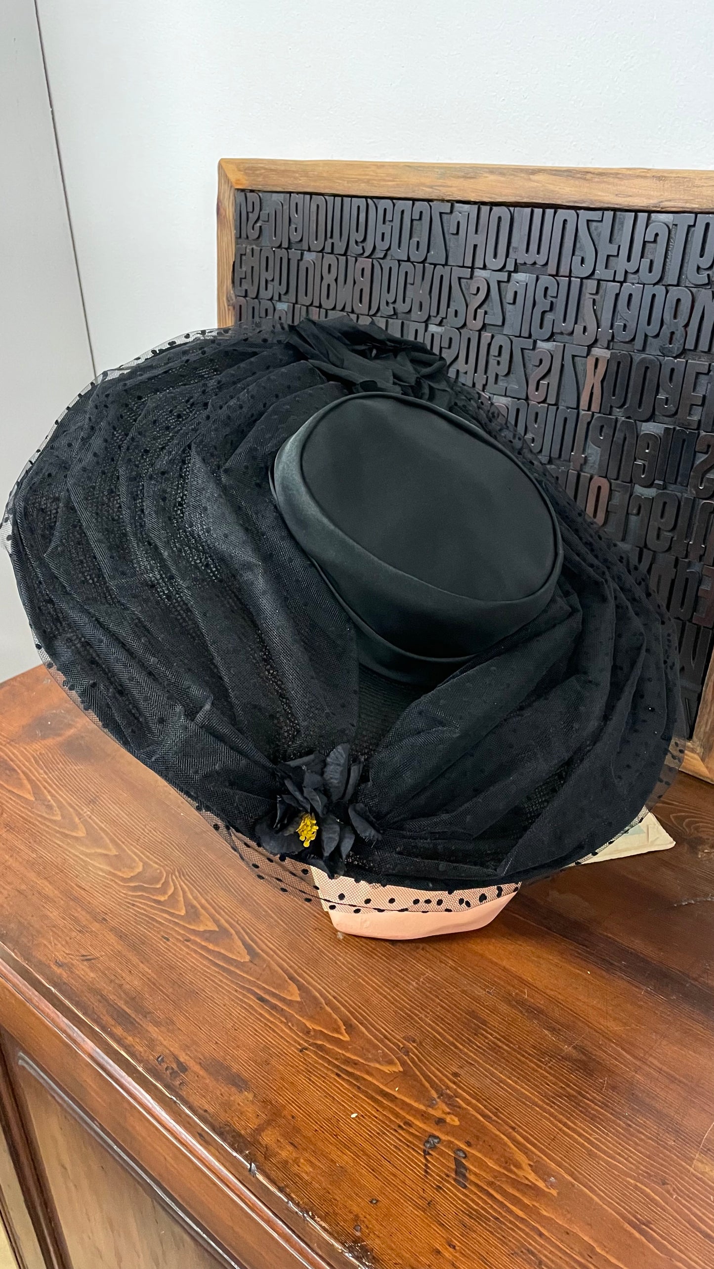 Cappello “Marzi” nero modello anni 50