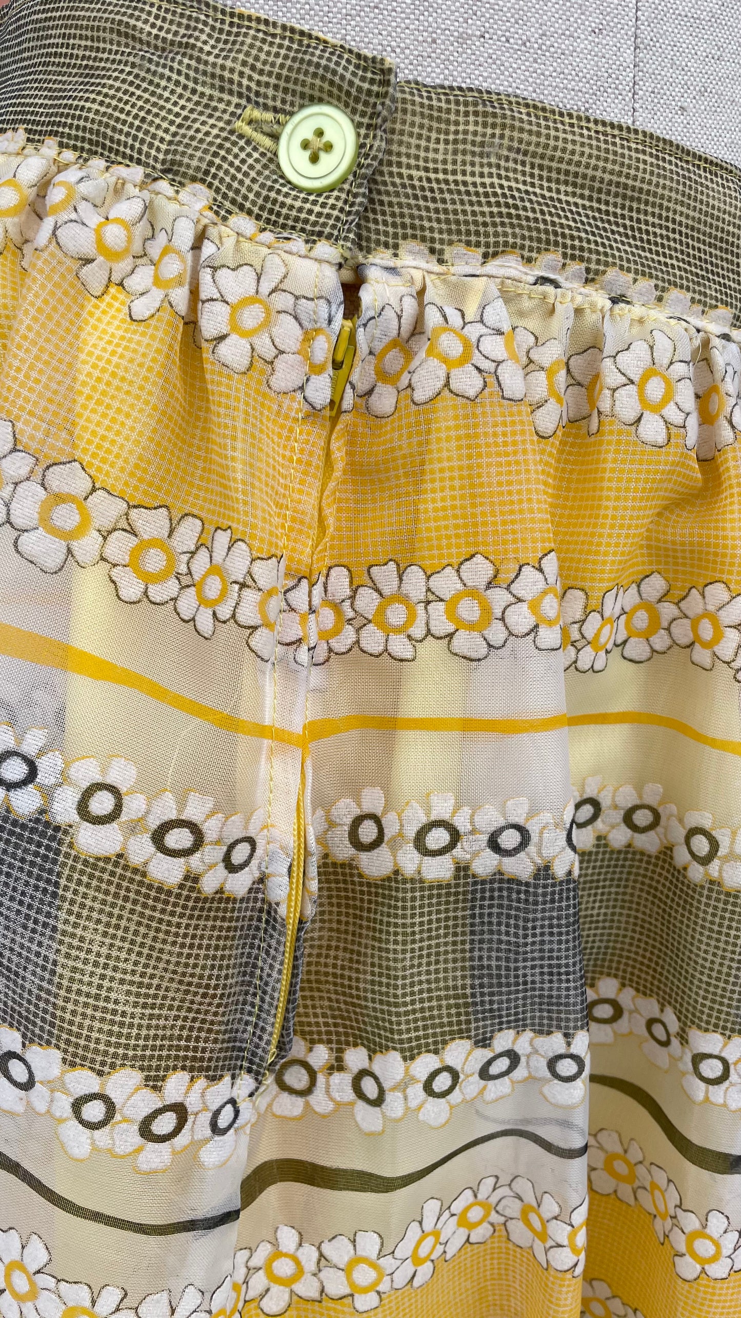 Gonna anni 70 in tulle a strisce gialle