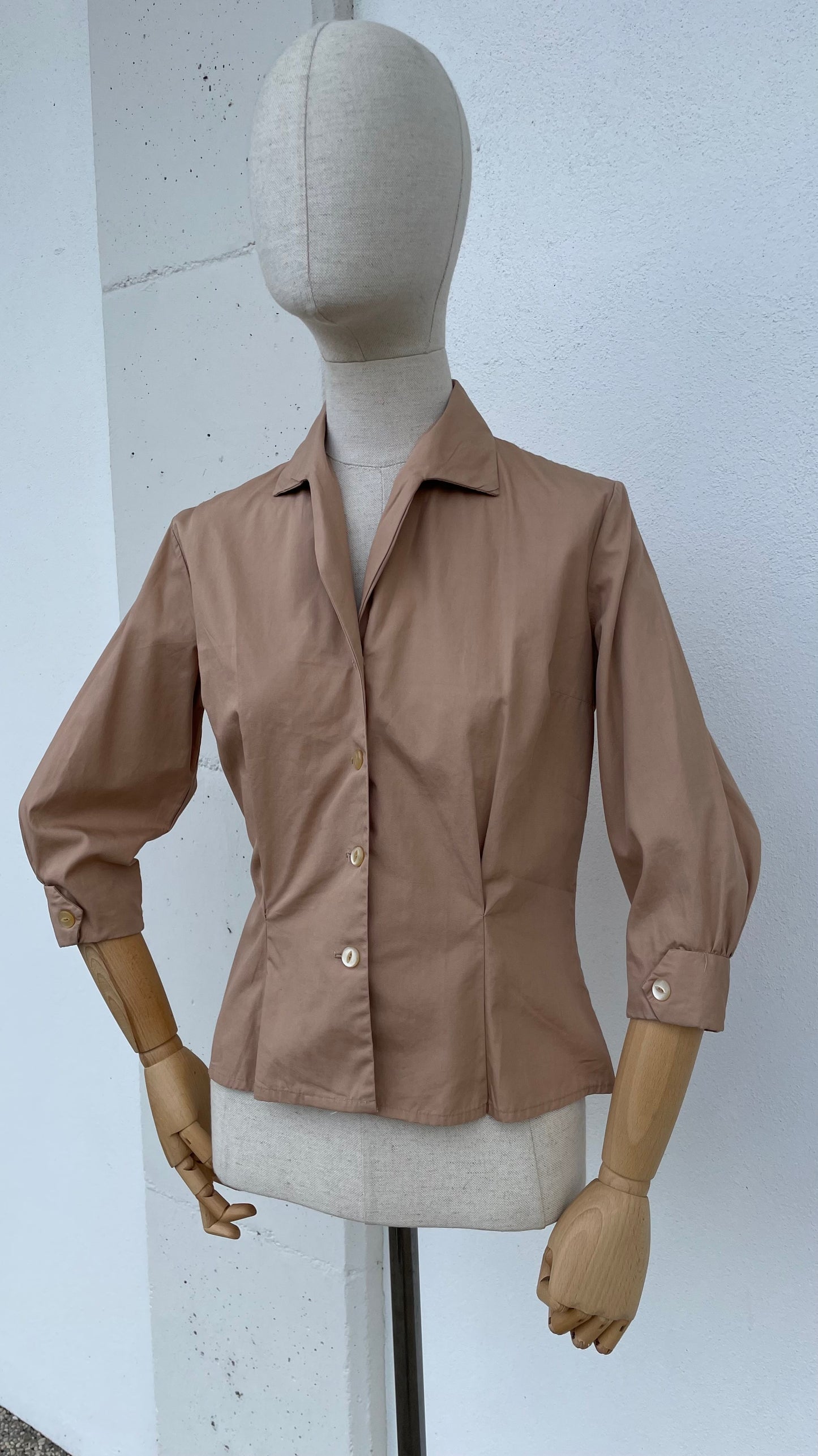 Camicetta fine anni 50/primi anni 60 color nocciola