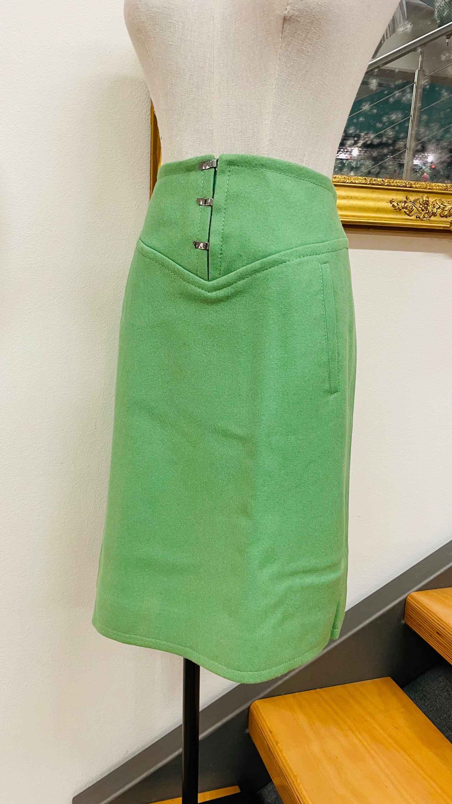 Gonna in panno verde tg.42/44 “Belfe”