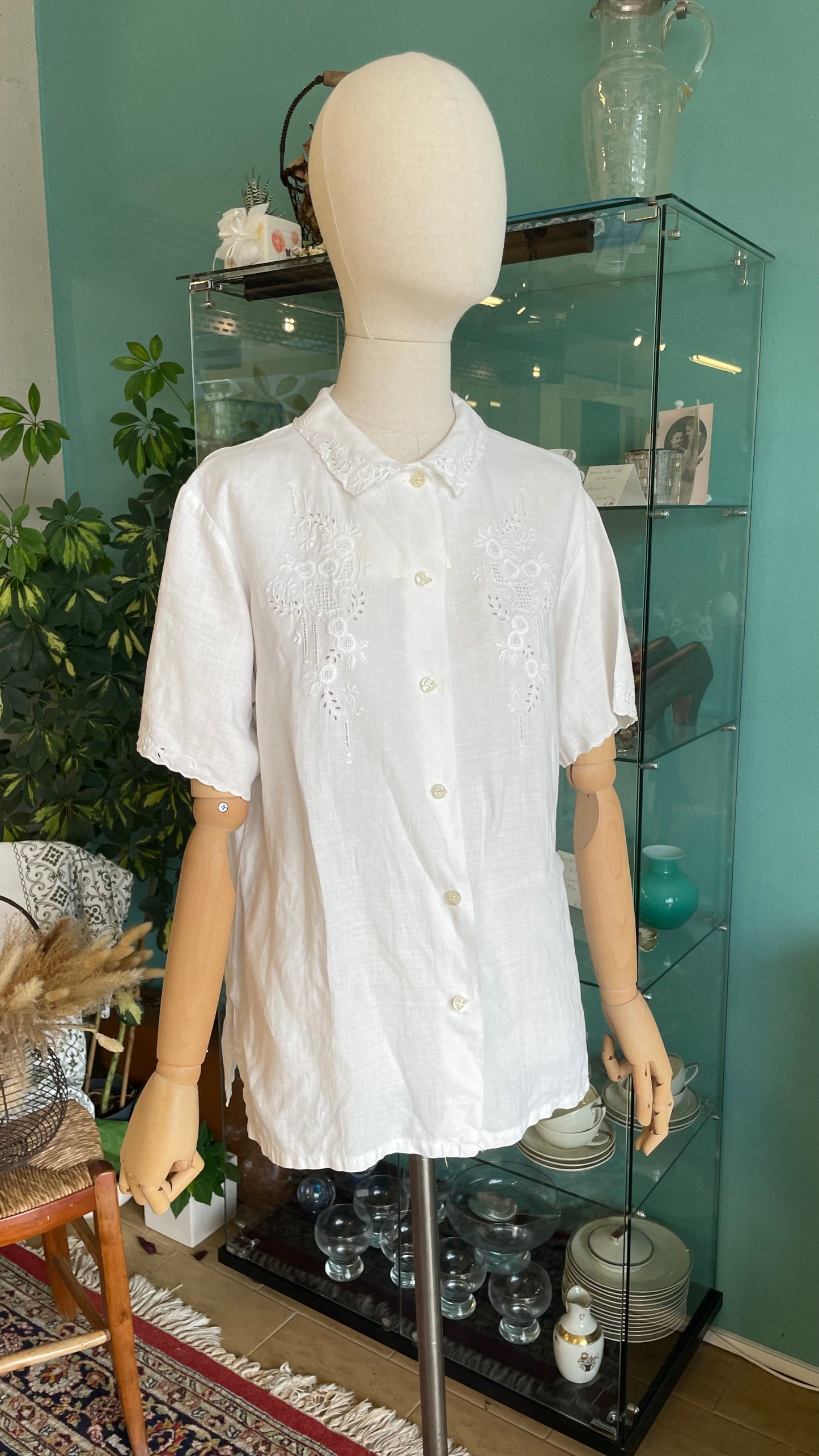 Camicia in cotone anni 50 - ricamata a mano. Tg.48/50