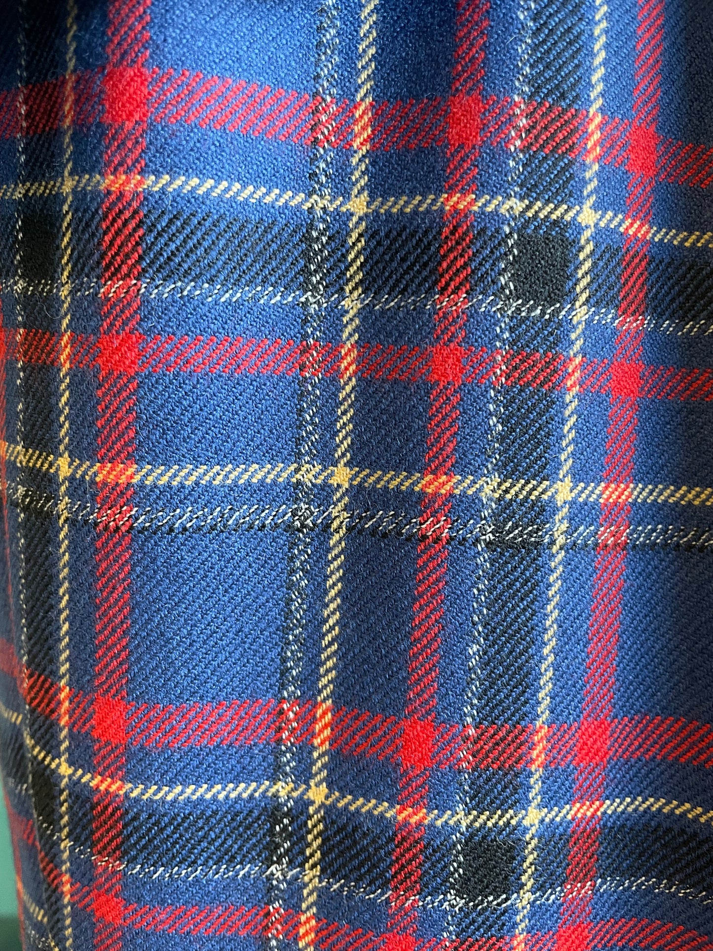 Completo 3 pezzi in pura lana vergine blu e scozzese - anni 90 - Made in Italy.