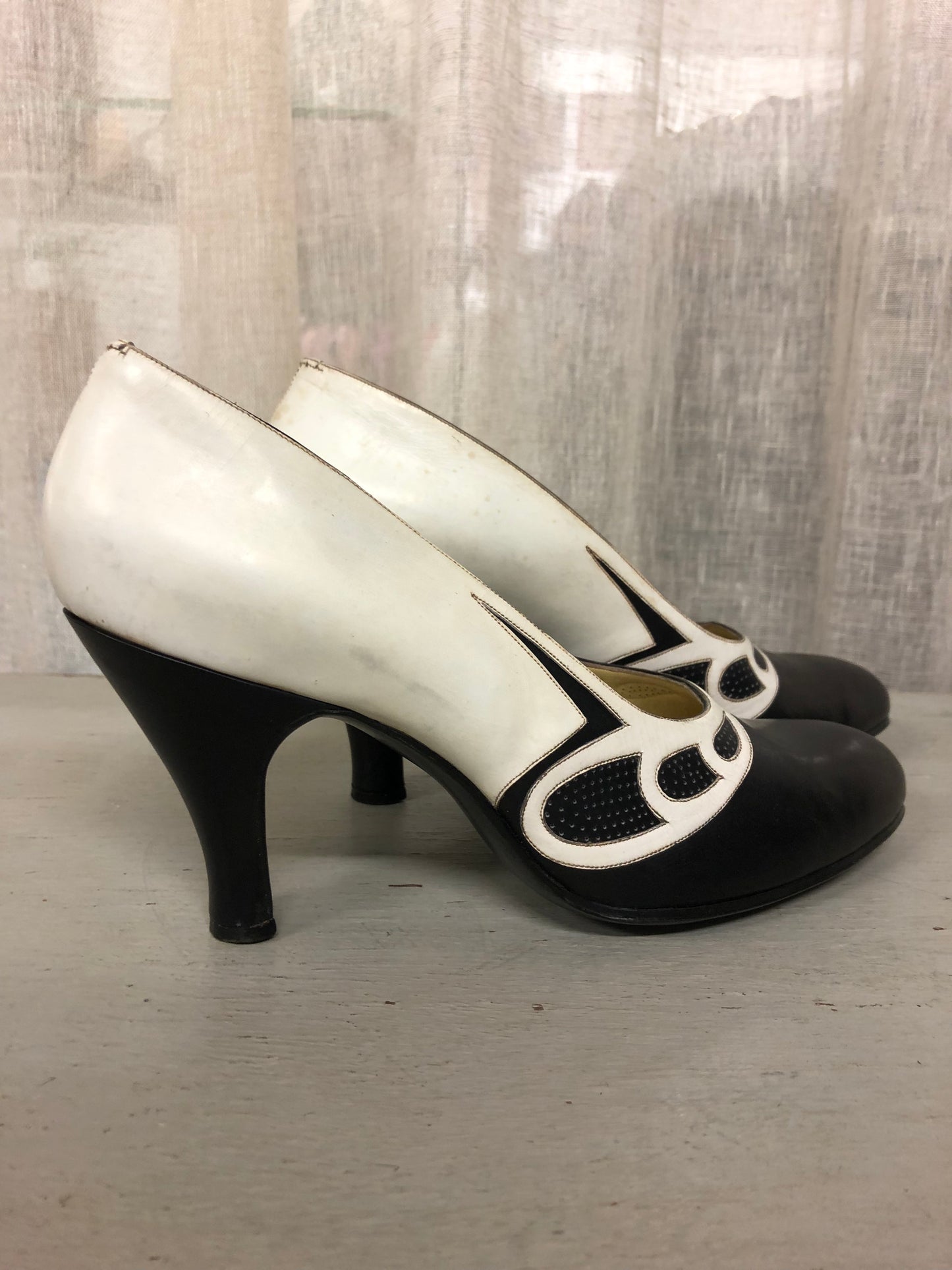 Décolleté in pelle anni 50 bicolore nr. 38,5