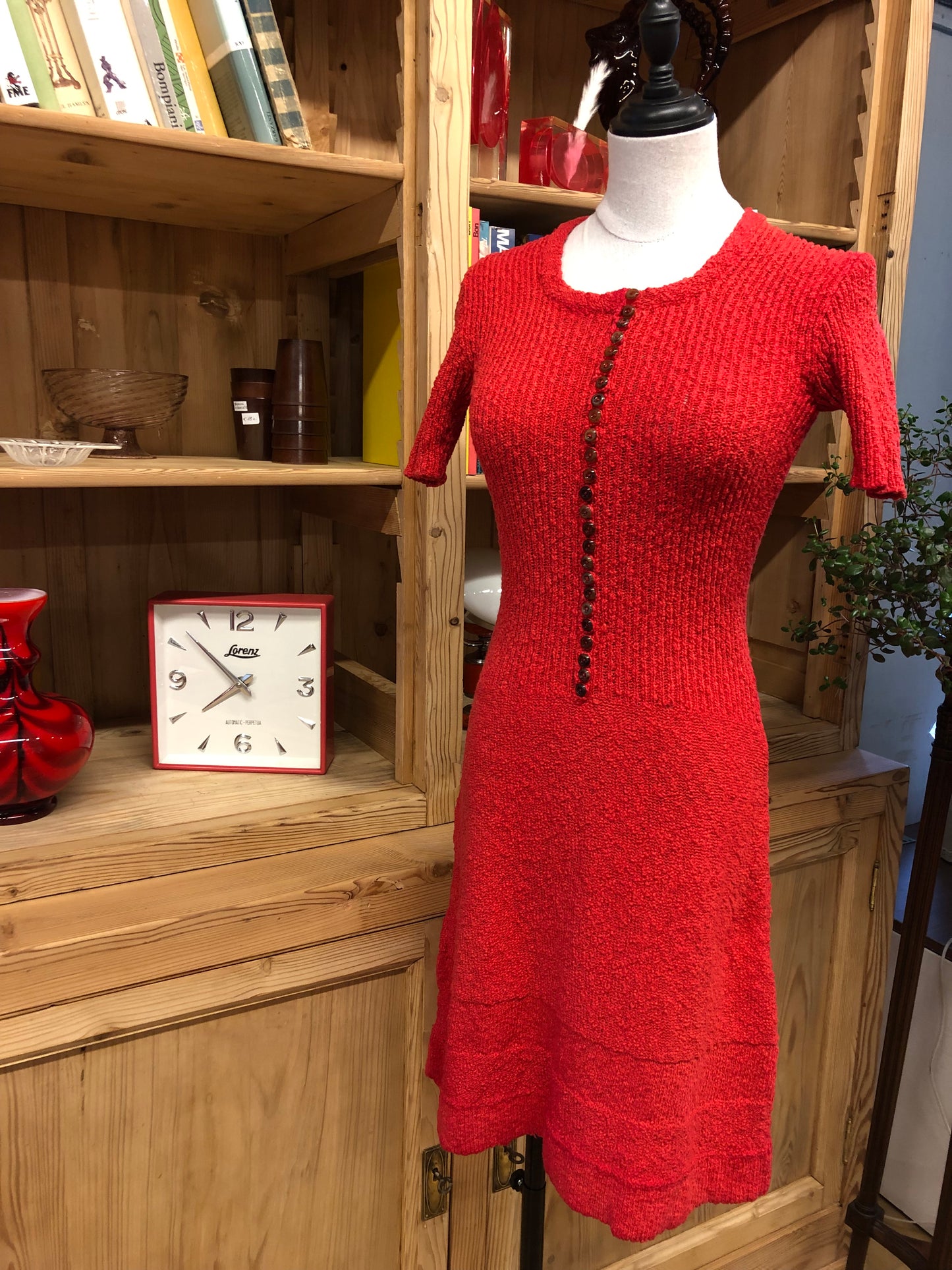Abitino anni 60/70 in maglia bouclè color rosso ciliegia