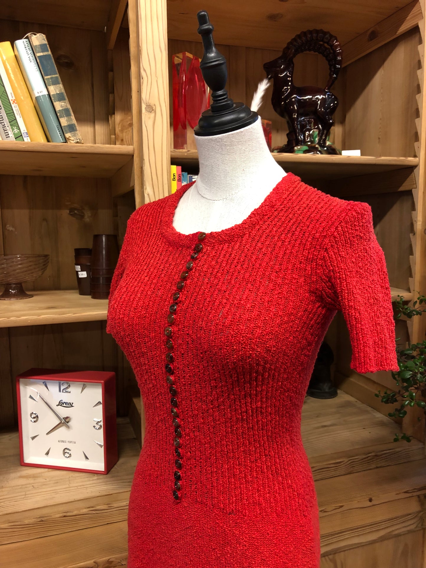Abitino anni 60/70 in maglia bouclè color rosso ciliegia