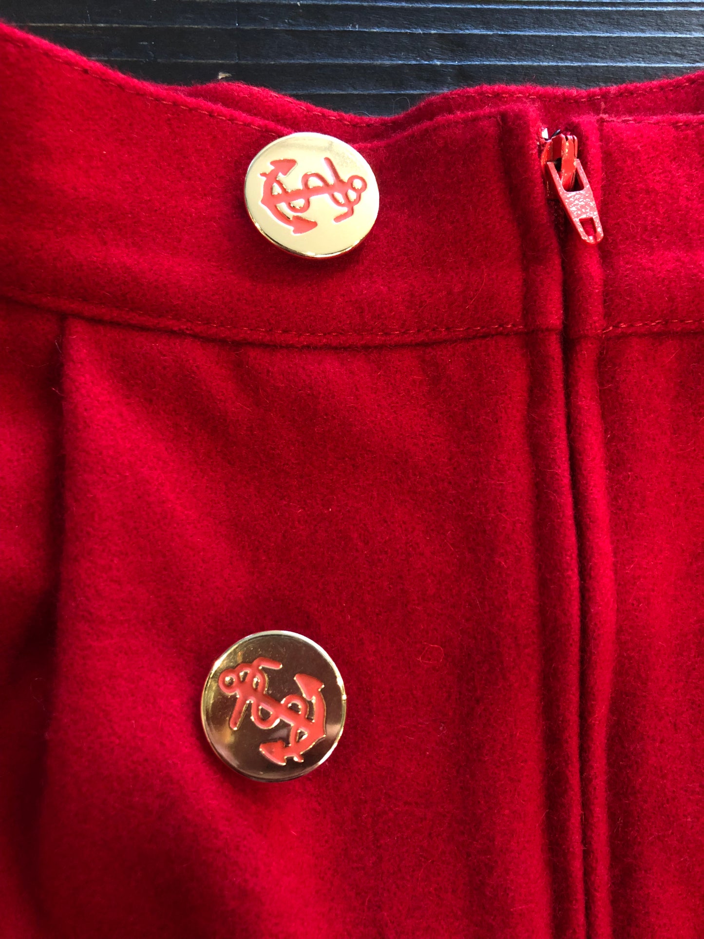 Pantaloni anni 80 in lana con chiusura alla marinara e bottoni con ancora