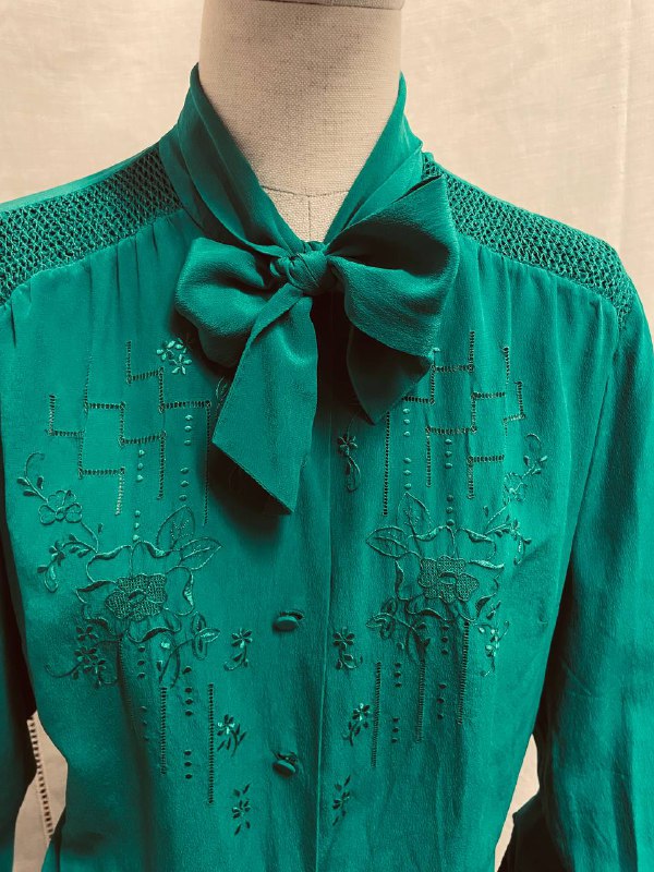 Blusa Fiorella Rubino in seta - 80s