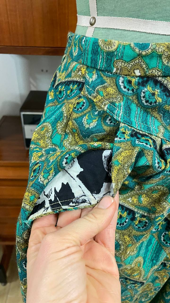 Gonna pantalone primi anni 80 in flanella leggera - stampa paisley- tg.46