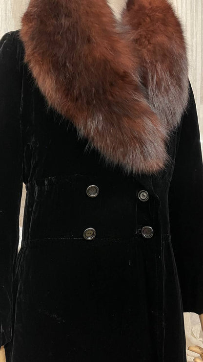 Cappotto fine anni 50 in velluto nero mod.zarina con bordi in pelliccia - tg.xs/s