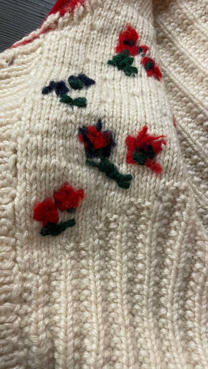 Cardigan Tirolese realizzato a mano in pura lana - Tg.S/M