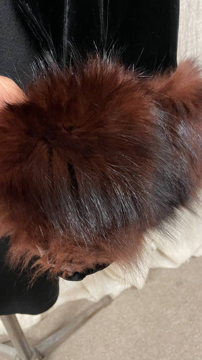 Cappotto fine anni 50 in velluto nero mod.zarina con bordi in pelliccia - tg.xs/s