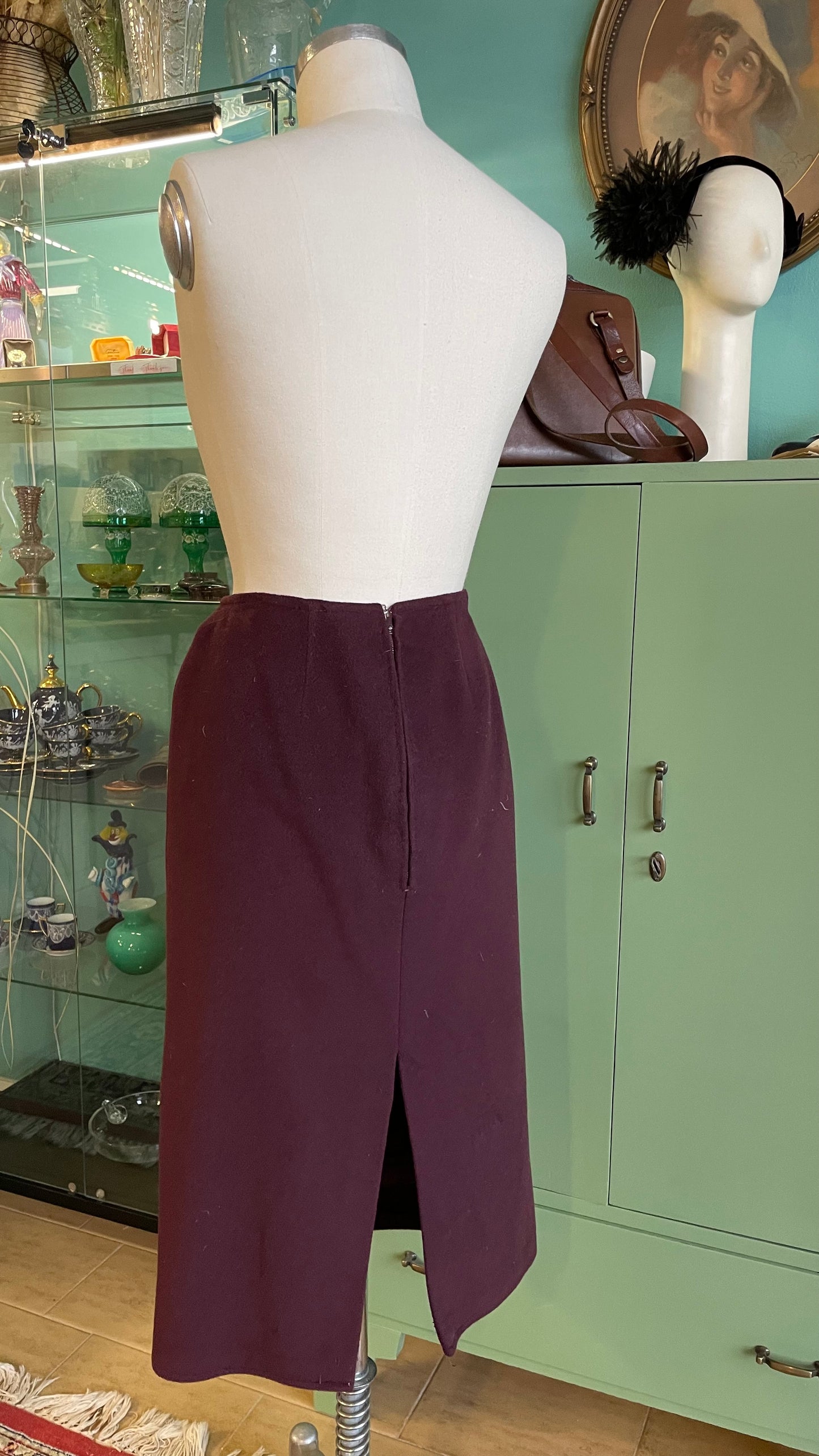 Giacca in lana sartoriale con bordatura in Astrakan nero