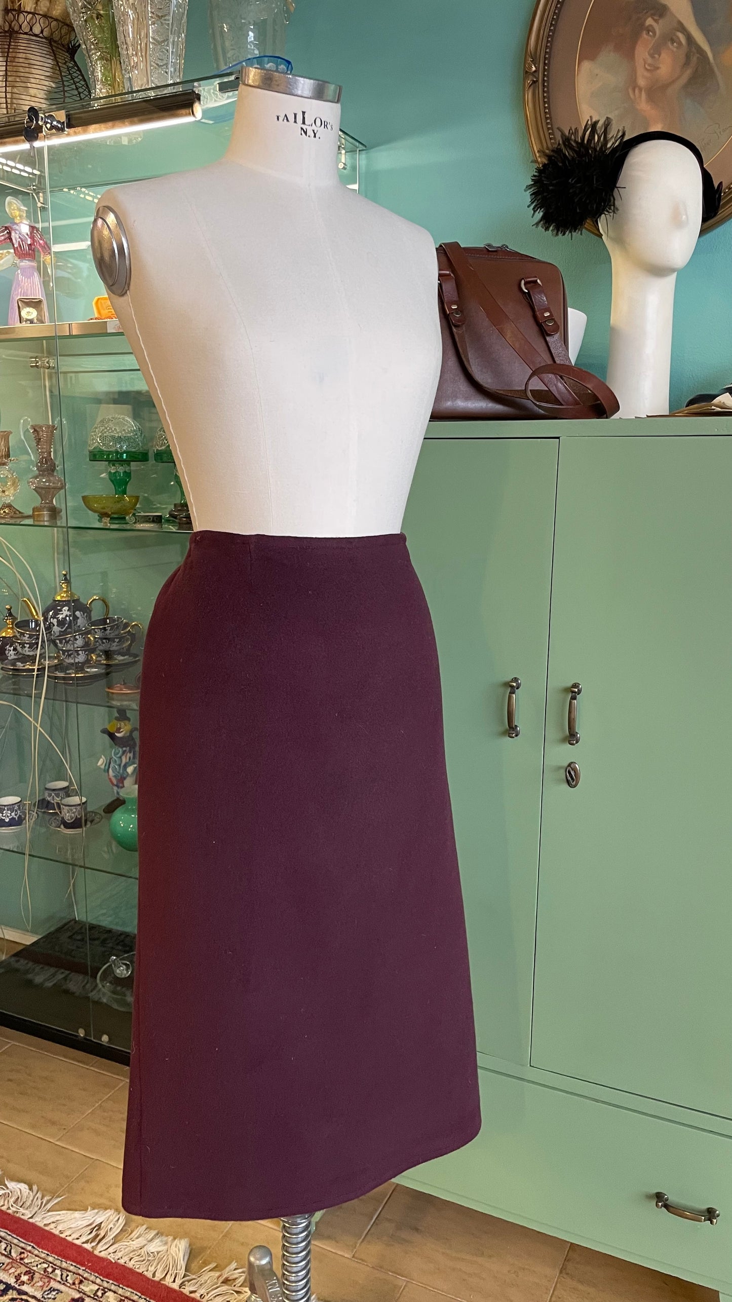 Giacca in lana sartoriale con bordatura in Astrakan nero