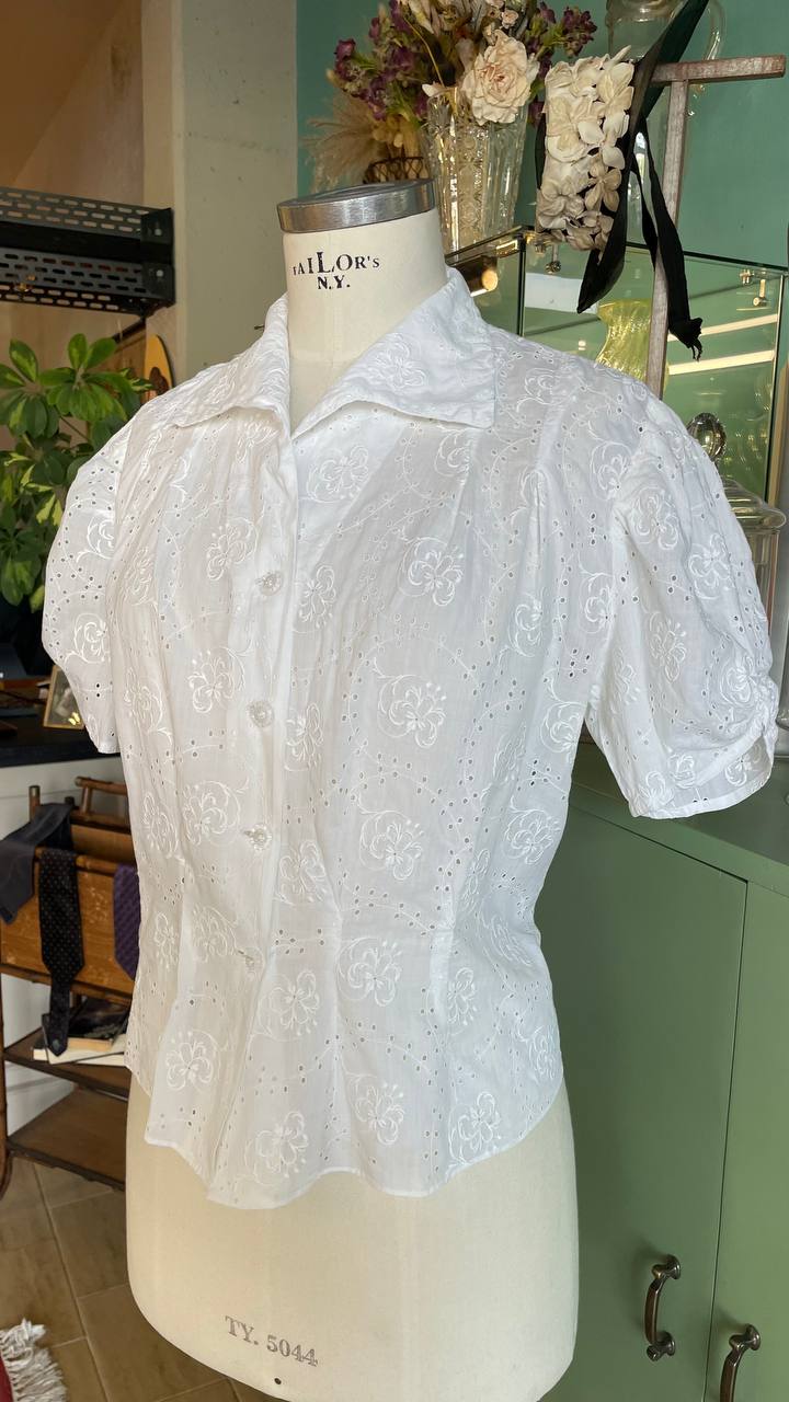 Camicetta anni 40 in cotone con ricamo Sangallo - tg.L/XL