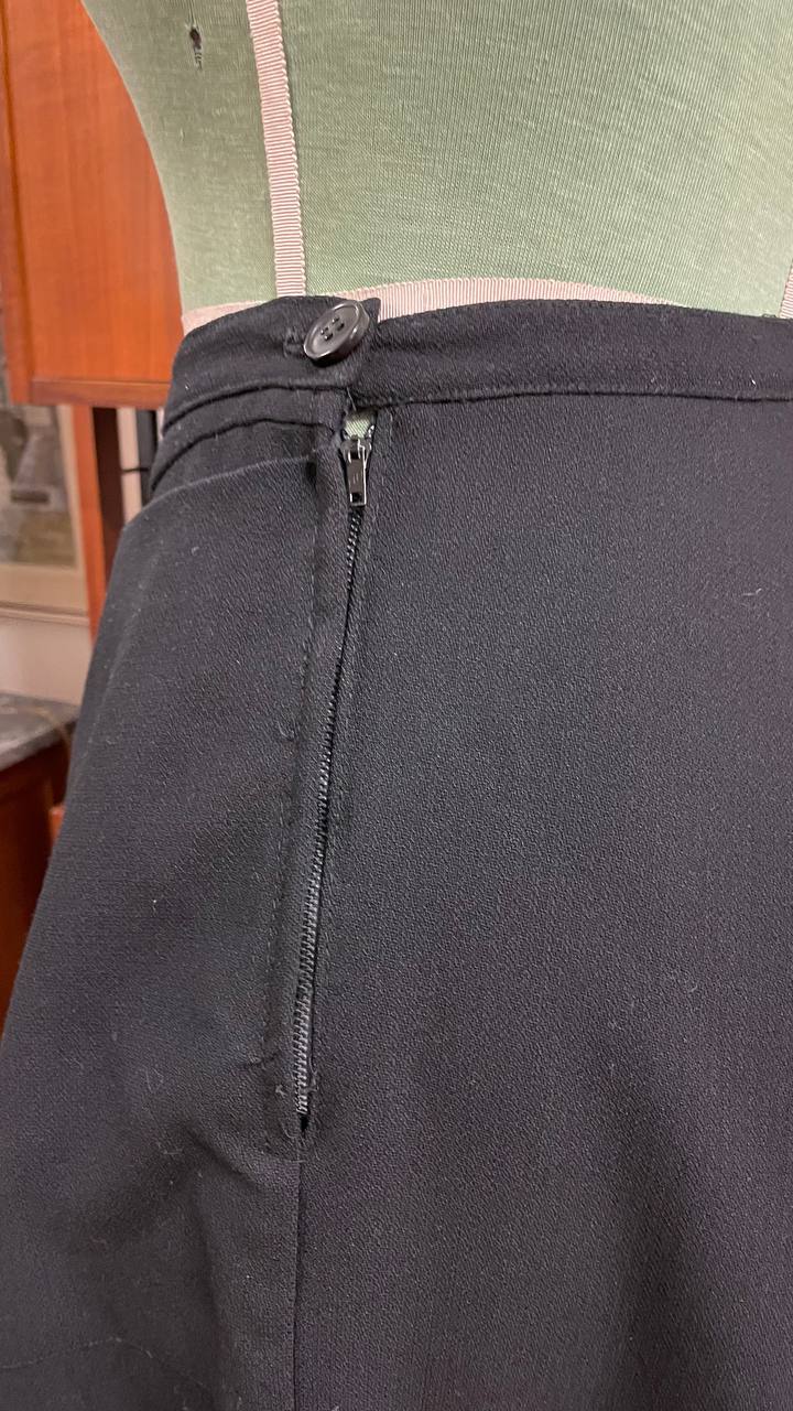 Gonna nera in gabardine tg.48/50  - modello anni 40