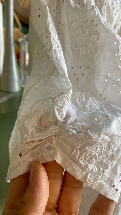 Camicetta anni 40 in cotone con ricamo Sangallo - tg.L/XL