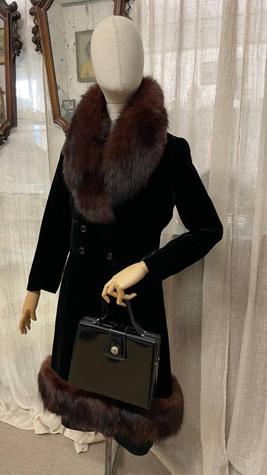 Cappotto fine anni 50 in velluto nero mod.zarina con bordi in pelliccia - tg.xs/s