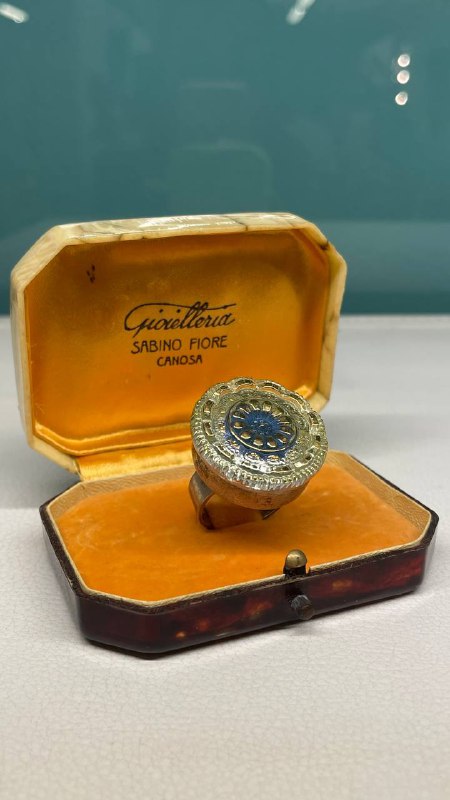 Anello con bottone anni 20/30 cecoslovacco - nr.05